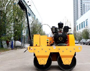 小型<font color='red'><font color='red'>壓路機</font></font>,加長桿的更好